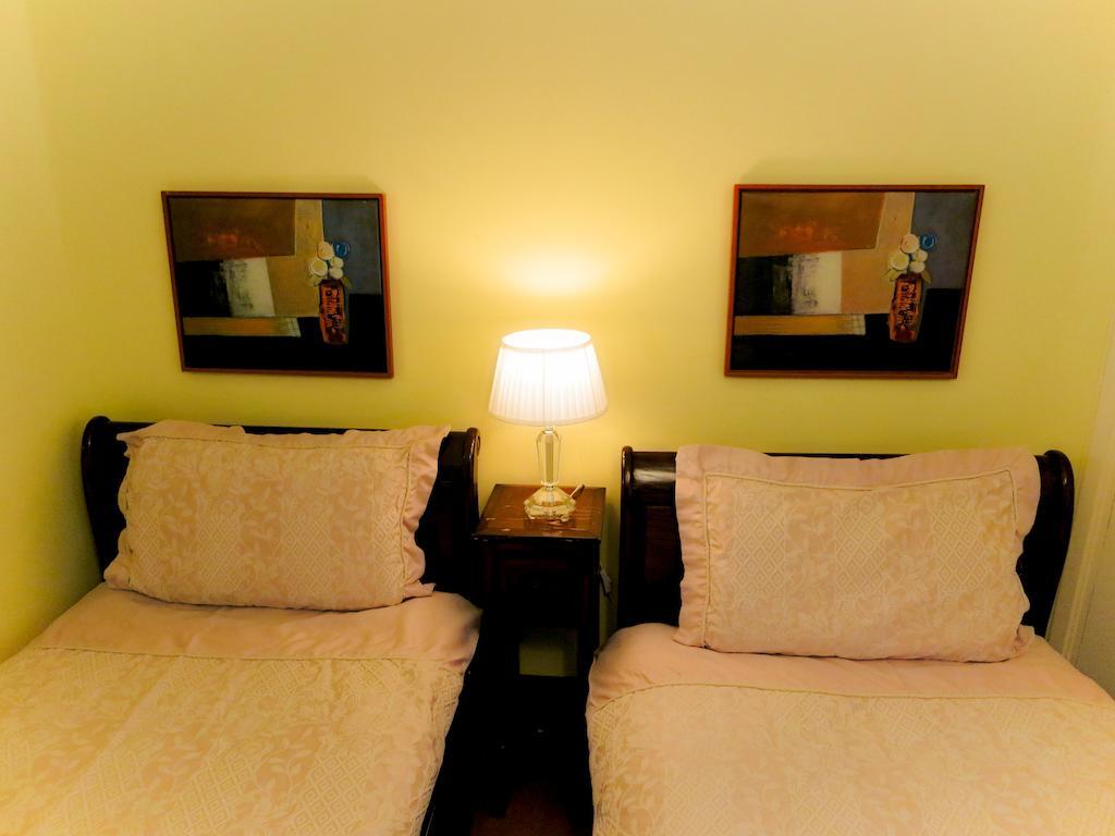 Angel View Guildford Room photo